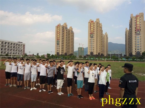 广兆中学2016年新生军训圆满结束《平和网》