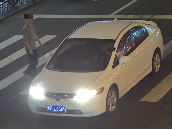 2025年7月23日闽E2366H号牌遇行人正在通过人行横道时未停车让行的.jpg