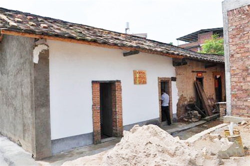 据了解,平和县黄井村的安埔,上峰自然村是两个老区基点村.