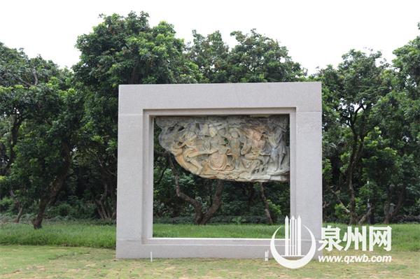 《泉州之窗》雕塑落户北滨江