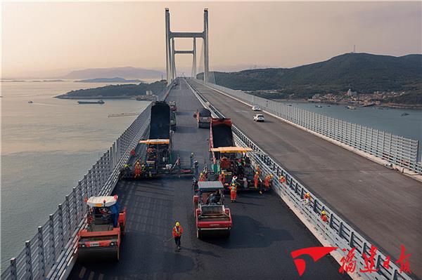国家重点工程平潭海峡公铁两用大桥加紧建设