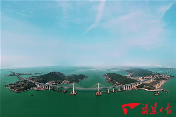 国家重点工程平潭海峡公铁两用大桥加紧建设