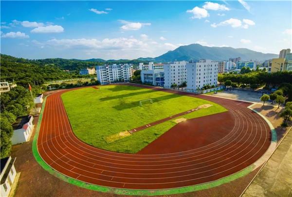 泉州版高校春景图来了！快来为你的学校点赞吧！