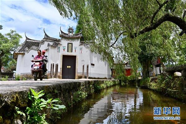 福建浦源：八百年古村续写人鱼佳话