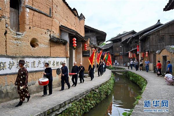 福建浦源：八百年古村续写人鱼佳话