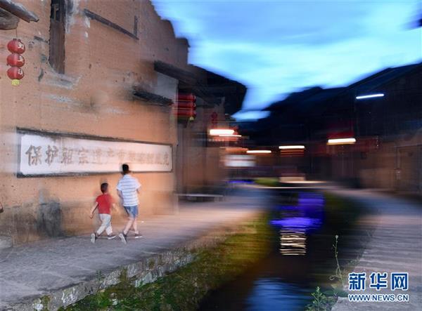 福建浦源：八百年古村续写人鱼佳话