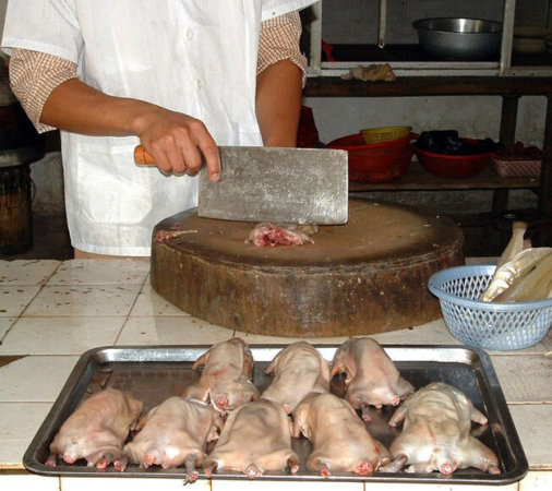 尼日利亚餐馆公开售卖人肉菜单上有烤人头